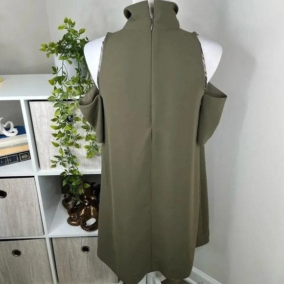 TOPSHOP Dark Green Keyhole Cold Shoulder A Line Dress Size 6 - Picture 9 of 11